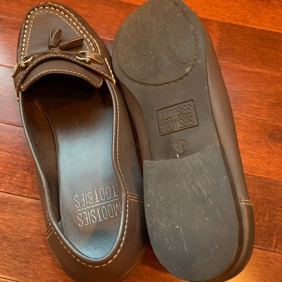 Mootsie Tootsie Loafer - Picture 5 of 5
